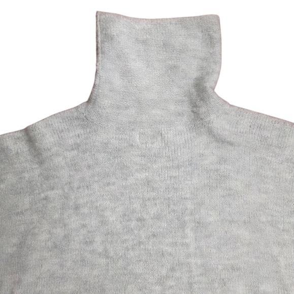 Women's Universal Thread Cozy Gray Turtleneck Sweater Poncho - Picture 13 of 15